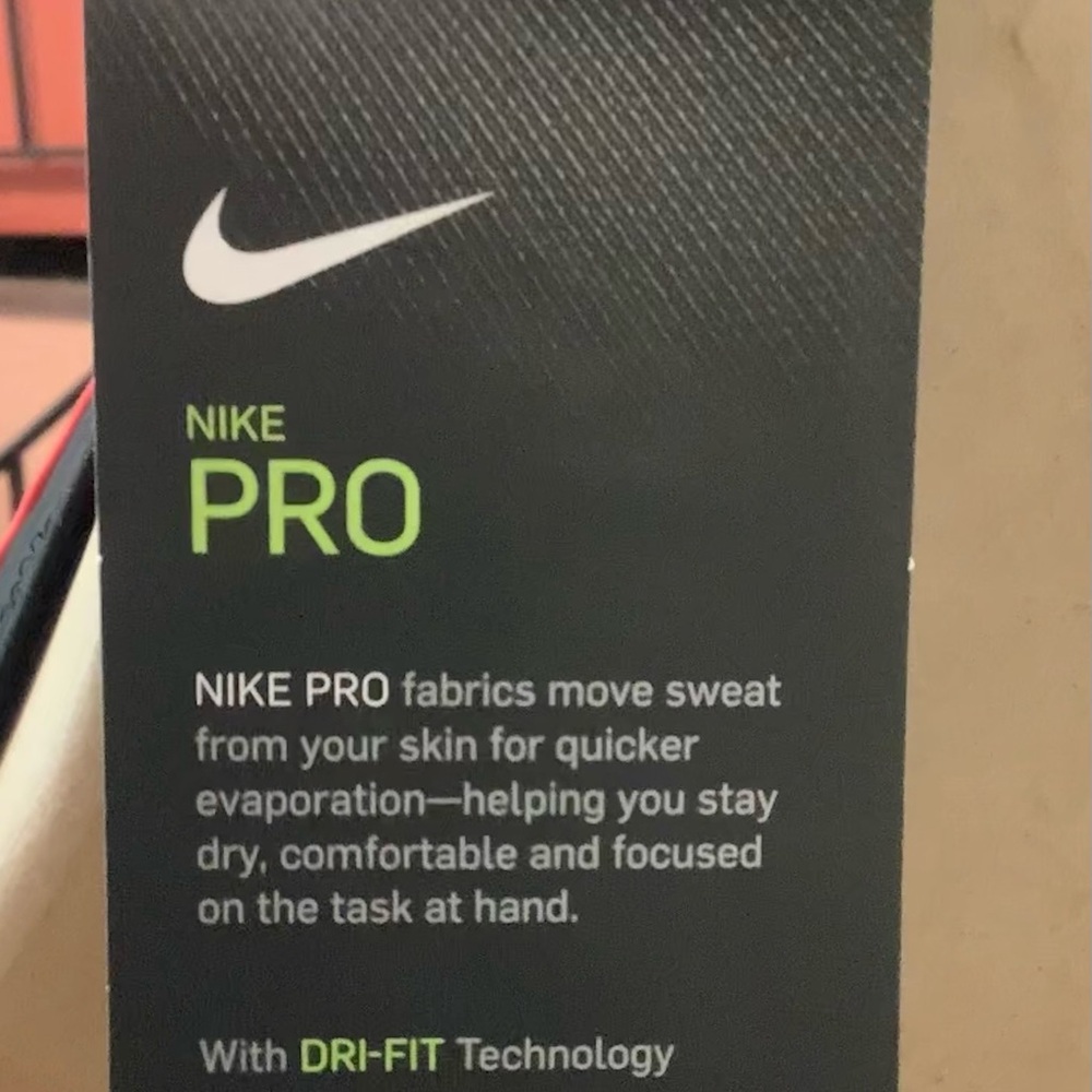 NEW! Nike Pro Dri-Fit Black Tight Fit Tank Top with Neon Pink Trim - Picture 7 of 7